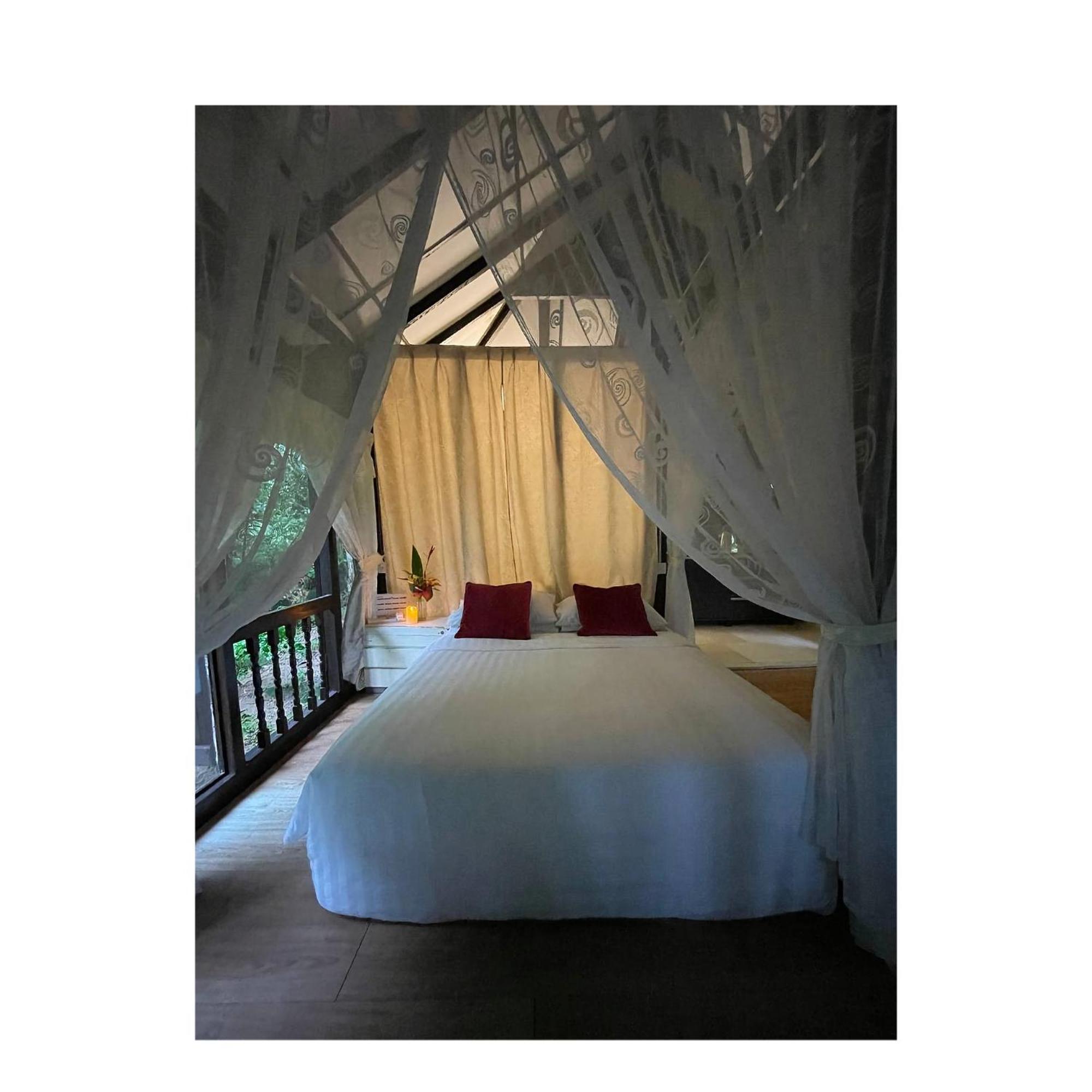 Villa Sri Kampung Kuah Eksteriør billede